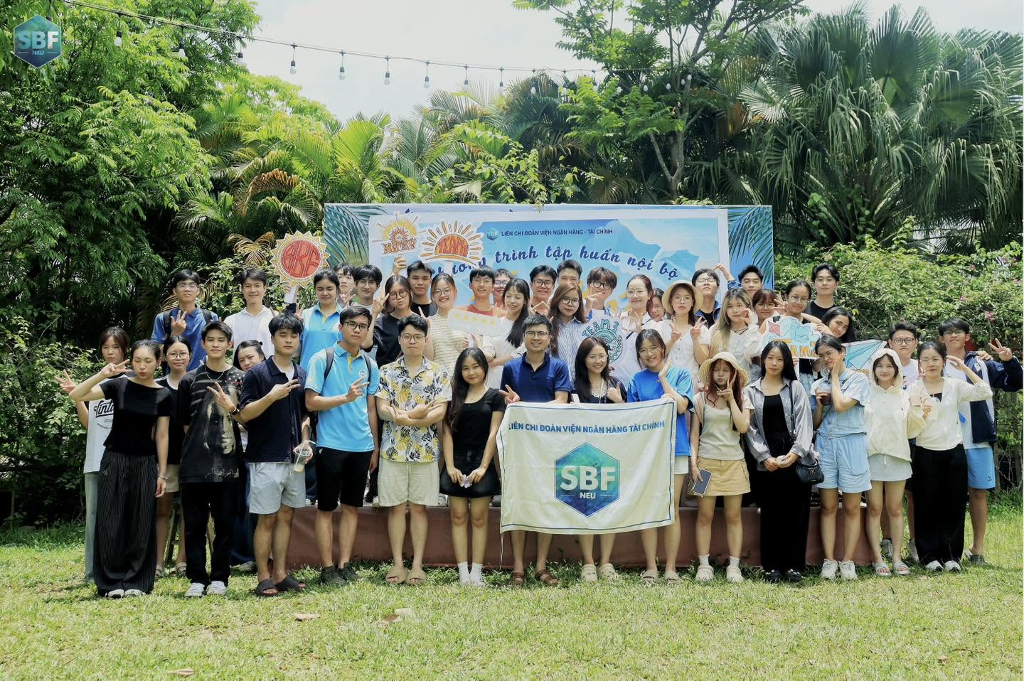 Tập thể sinh viên trong hoạt động Liên chi đoàn